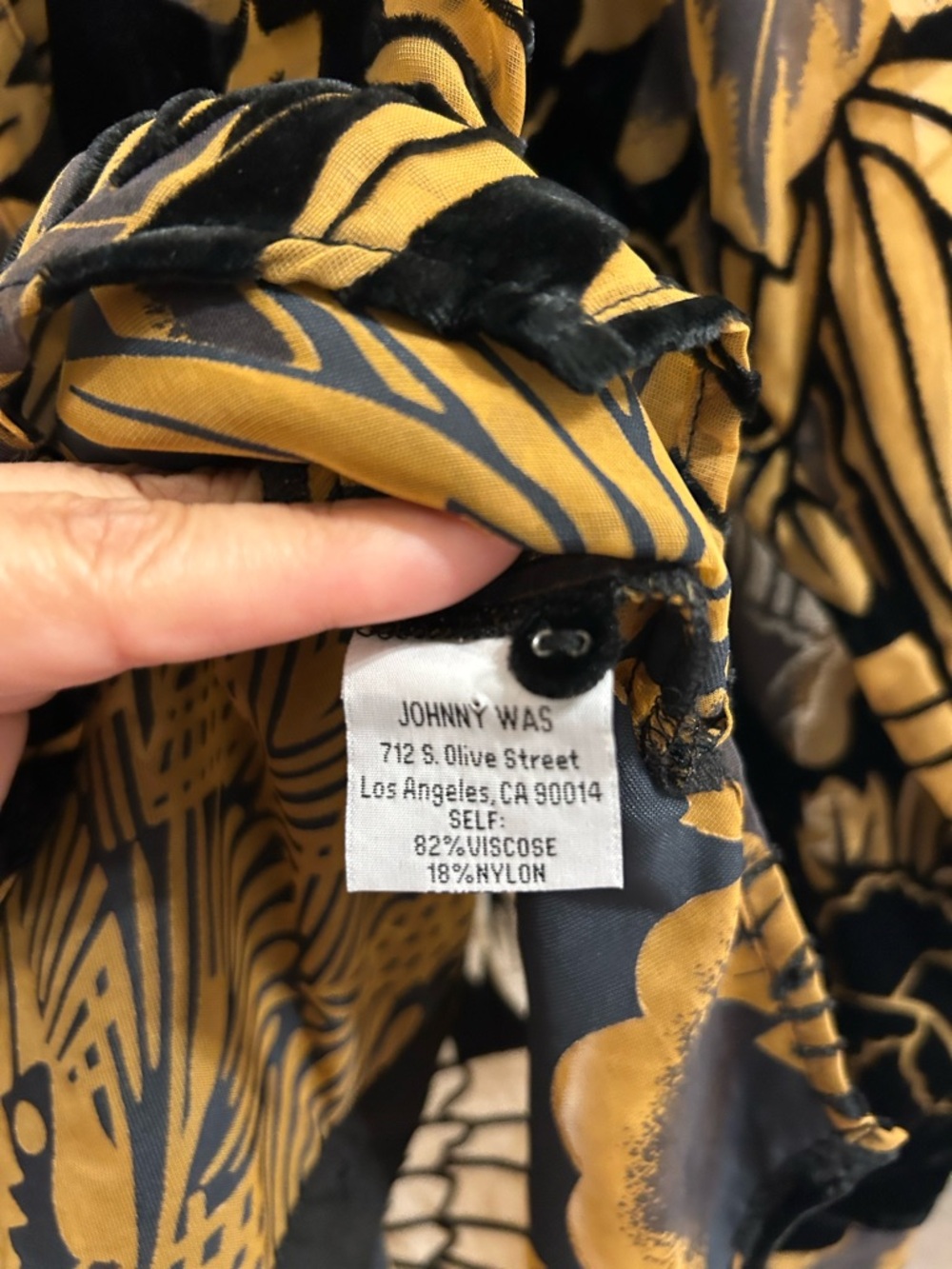 Johnny Was Black and Gold Velvet Paisley Embroidered Label Shirt - Picture 5 of 6